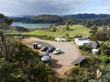 Image 1 of 20