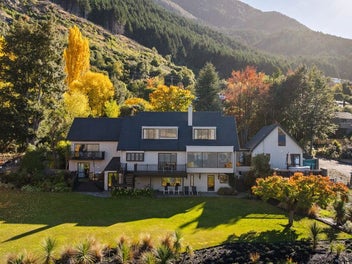 Hidden Lodge: Boutique Bed & Breakfast Opportunity