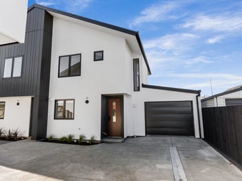 Garage & Affordable - Be Quick