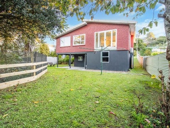 SPACIOUS FAMILY LIVING WITH FLEXIBLE LIVING OPTION