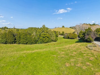SNELLS BEACH LIFESTYLE BLOCK