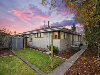 Owners Relocating - Don't Miss Out!