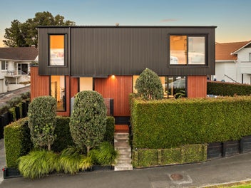 Sold By Team Wynn Shen