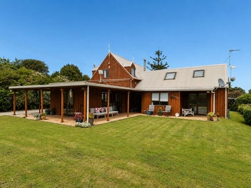 A Clevedon Lifestyle with Space & Versatility
