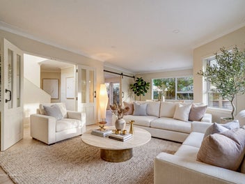 Charming Cedar Home in Ideal Location