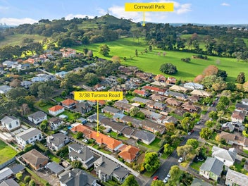 DECEASED ESTATE - WALK TO CORNWALL PARK!