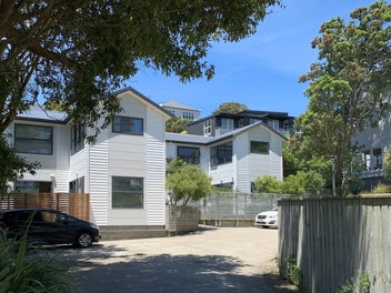 Image 1 of 21