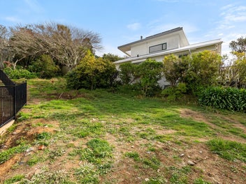SUNNY NEW SECTIONS - CITY END KARORI!