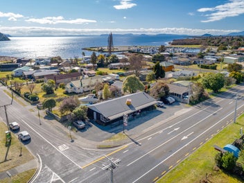 FREEHOLD - Build Your Own Lake Views