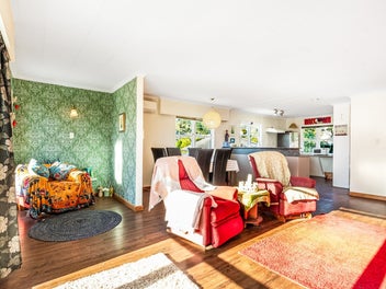 Leafy Levels on 850sqm in Stoke