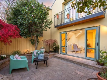 NZ Chapter Closed - Must be SOLD!