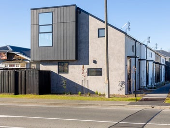 Prime Investment - Steps from Westfield Mall