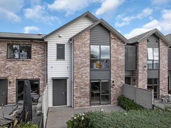 Modern, Bright & Spacious; Facing Reserve!