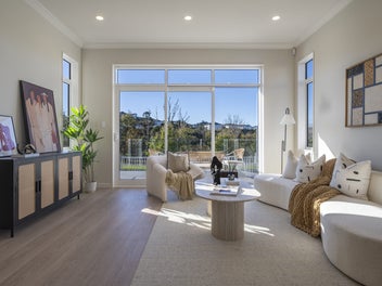 Sunny Corner Gem with Reserve Views