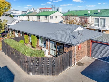 Location, Lifestyle & Convenience!