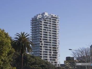Image 1 of 20