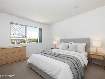 DIVORCE FORCES SALE - UNIT + CARPORT
