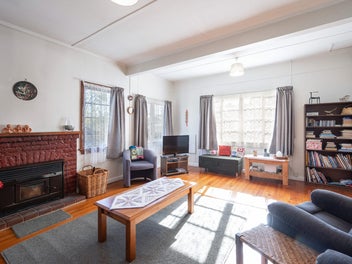 Home & Income in a Prime City Location