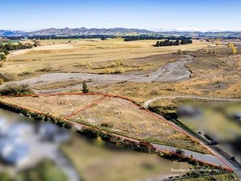 Space, views & lifestyle in the heart of Waipara
