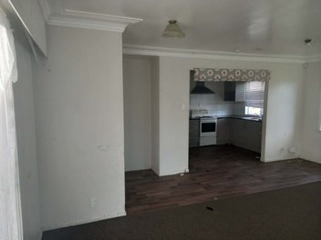 4 BEDROOM, 115SQM HOME RESITED AND PILED.