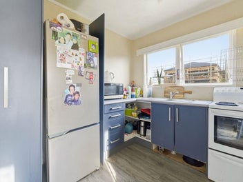 3 BEDROOM, 90SQM SINGLE PIECE RESITED AND PILED.