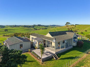 Come Home to Ten Acres and Big Rural Views