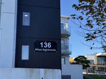 Image 1 of 20