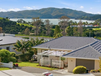 Coastal Living Made Easy