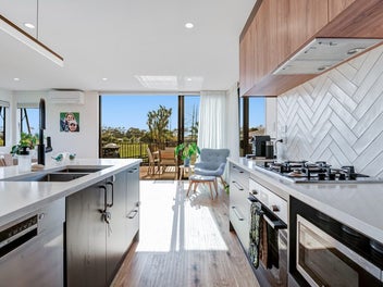 HUGE SECTION, NEAR-NEW HOME