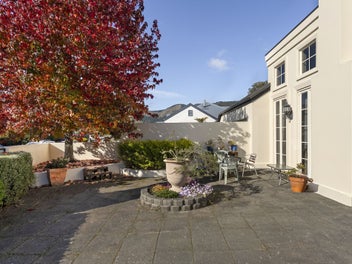 Spacious Living in a Private Richmond Setting