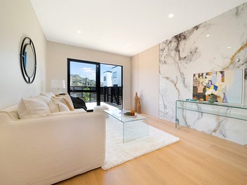 Modern & Easy Living in Westgate