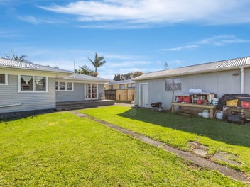 809m² Freehold in Mangere Bridge