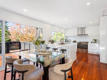 Flexible Family Living in the Bays