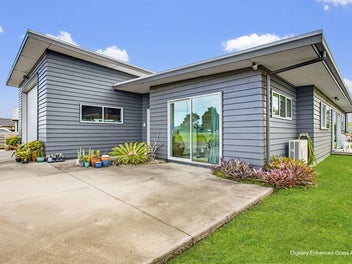 THE BEST IN AIRPARK LIVING AVAILABLE NOW.