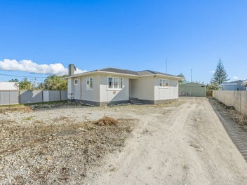 Mortgagee auction - must be sold