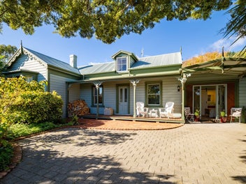 Charming Atawhai Property Offers Income Generation