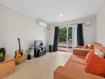 Solid Brick, Sunny Aspect