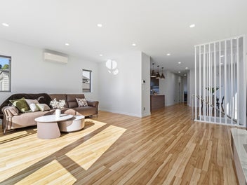 Hidden Gem in Hauraki - Space, Sun & Location