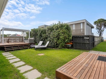 Beachfront Access, 2 Titles, Vendor Wants ACTION!