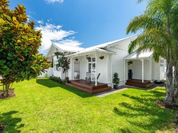 Classic bungalow charm in prime Mt Eden