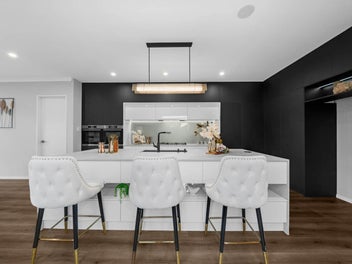 Builder’s Own Luxury Family Masterpiece