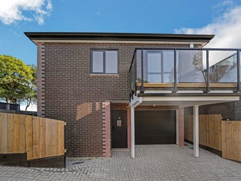 Urgent Sale - Brick & Tile Beauty Must Go!