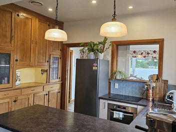 Charming Hawarden Home - Easy Living on Quinlivan