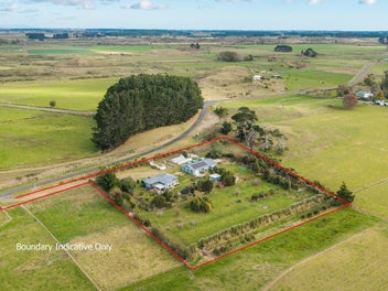 Self-sustainable country retreat!