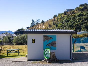 Image 1 of 3