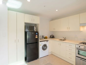 Lock-Up Ease in Glen Eden