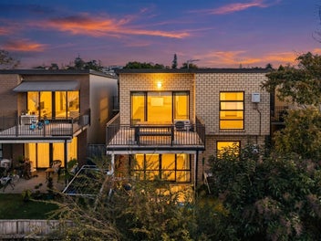 Serious Sellers - Vacant Home Ready To Sell!!