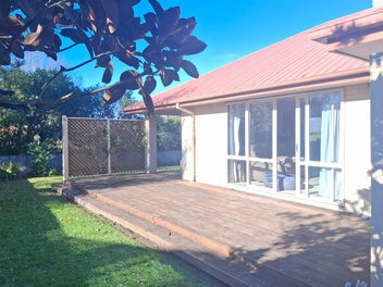 Image 1 of 14