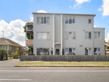 Image 1 of 10
