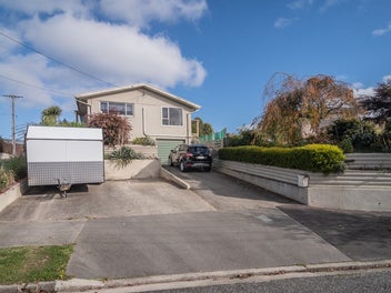 Image 1 of 18